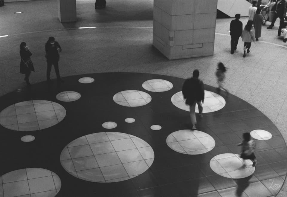Tag in Circles